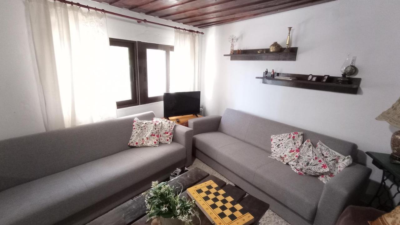 Villatzer - Traditional House With Fireplace And Garden Tzermiádon 外观 照片